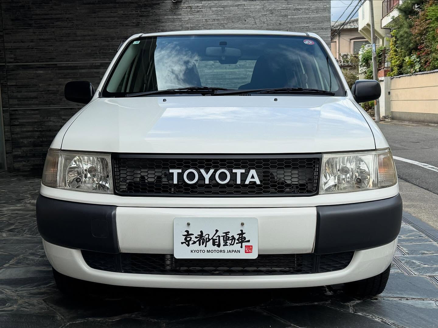 🌟 こんにちは、皆さん！🚗💨 中古車販売業者の[京都自動車で
