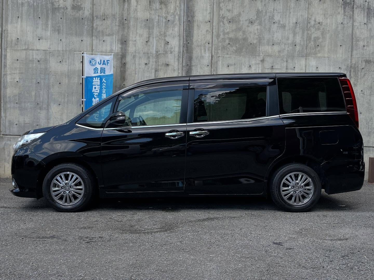 🌟 中古車をお探しですか？京都市内での完璧な選択肢をご紹介し